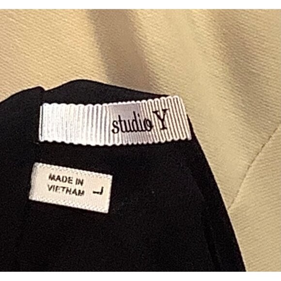 Black Lace Halter Top Ruffle Detail Womens Large Whimsy Goth Fairy - Picture 7 of 7